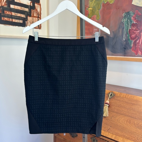 Axara Pencil Skirt - Noir - Picture 1 of 3